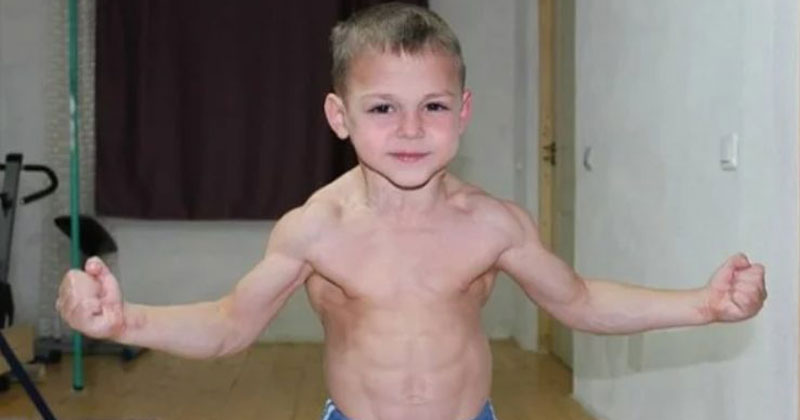 не забывайте просто жить. я поплачу и забуду а ты. грустные надписи. запомни момент. помню в разлуке.